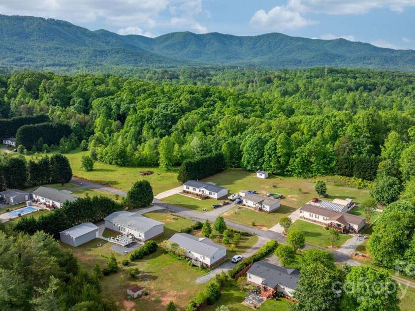 2521 Melvin Propst Drive, Morganton, NC 28655.  MLS# CAR4253897, YatesRealty ID 11910. 