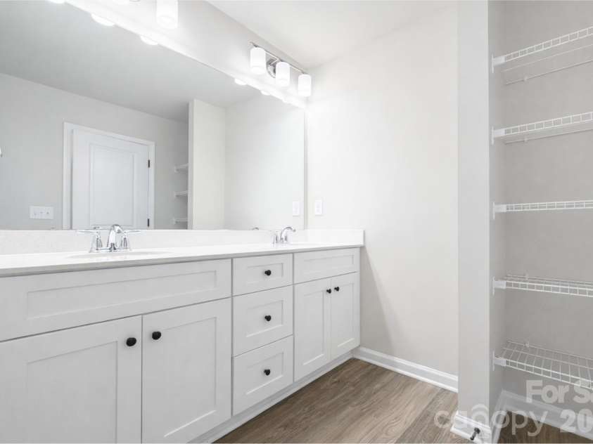 3110 Aberleaf Lane, Charlotte, NC 28227.  MLS# CAR4401558, YatesRealty ID 11910. 