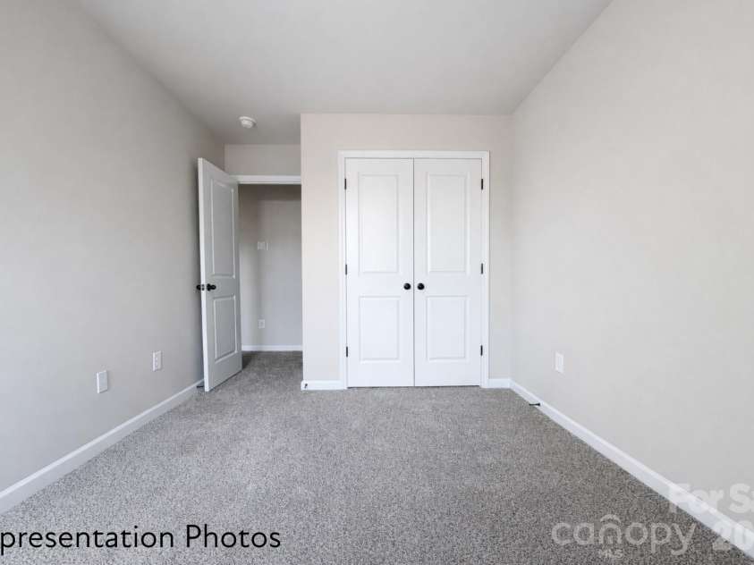 3110 Aberleaf Lane, Charlotte, NC 28227.  MLS# CAR4401558, YatesRealty ID 11910. 