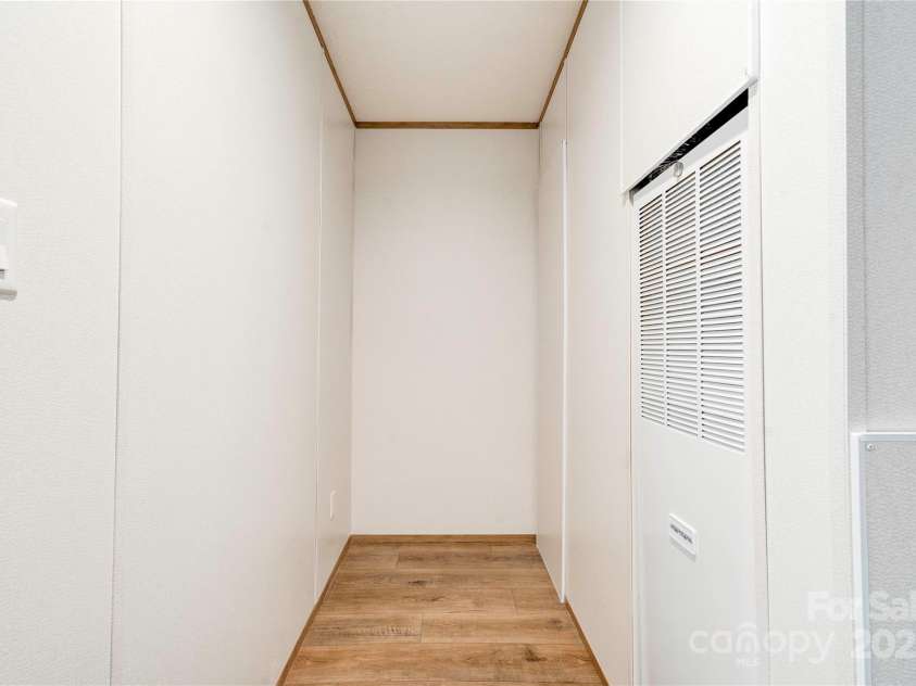 445 Davis Road, Shelby, NC 28152.  MLS# CAR4252996, YatesRealty ID 11912. Laundry Room