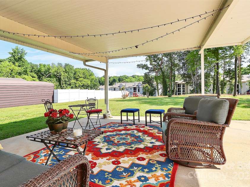 704 Kingman Drive, Charlotte, NC 28217.  MLS# CAR4251916, YatesRealty ID 11913. Carport