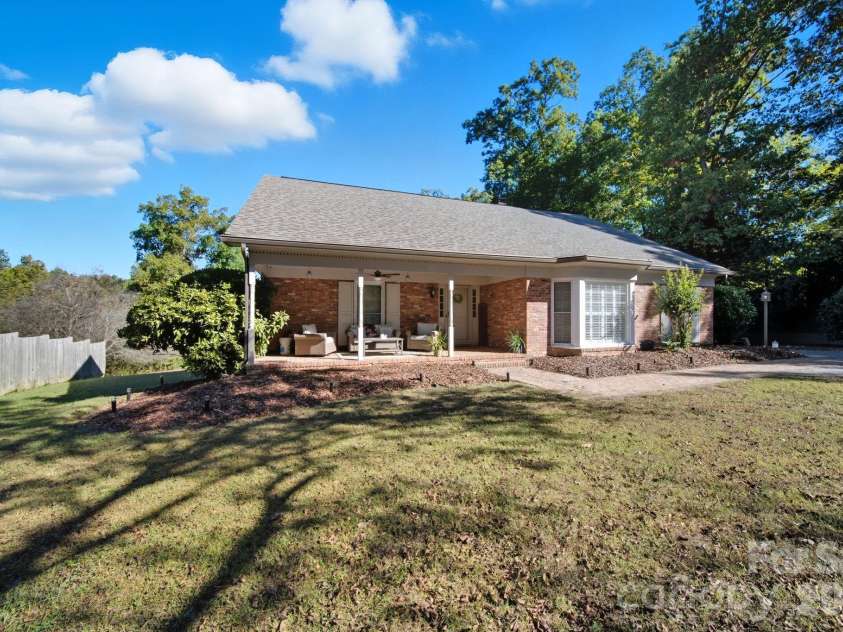 417 Park Ridge Road, Albemarle, NC 28001.  MLS# CAR4365885, YatesRealty ID 11915. 