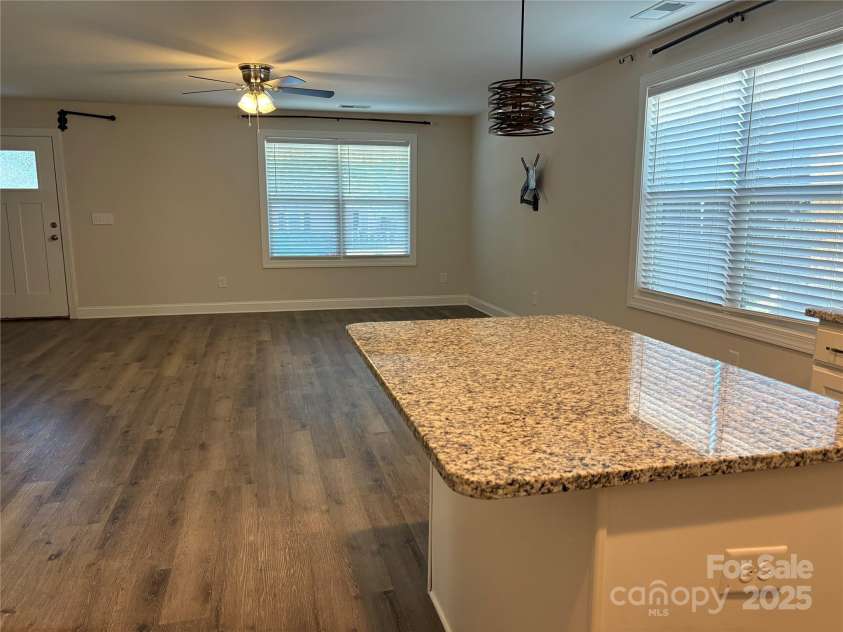 1209 Gaston Avenue, Gastonia, NC 28052.  MLS# CAR4279069, YatesRealty ID 11917. 
