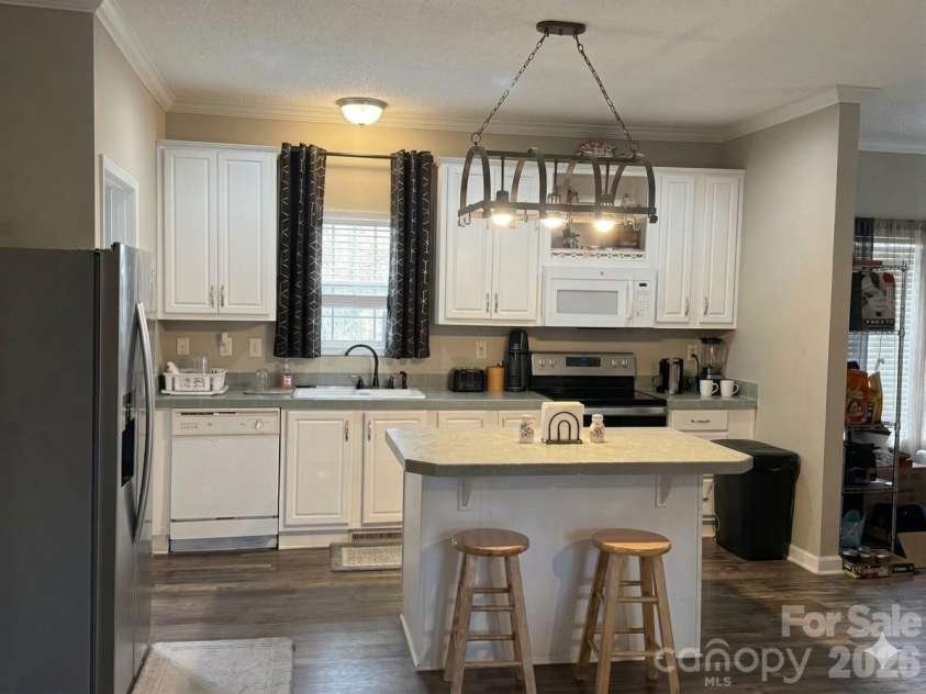 3233 Alamo Drive, Trinity, NC 27370.  MLS# CAR4356868, YatesRealty ID 11918. Kitchen - Photo Virtually Edited