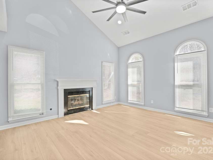 8733 Canter Post Drive, Charlotte, NC 28216.  MLS# CAR4227157, YatesRealty ID 1192. 