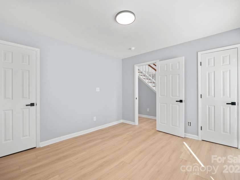 8733 Canter Post Drive, Charlotte, NC 28216.  MLS# CAR4227157, YatesRealty ID 1192. 