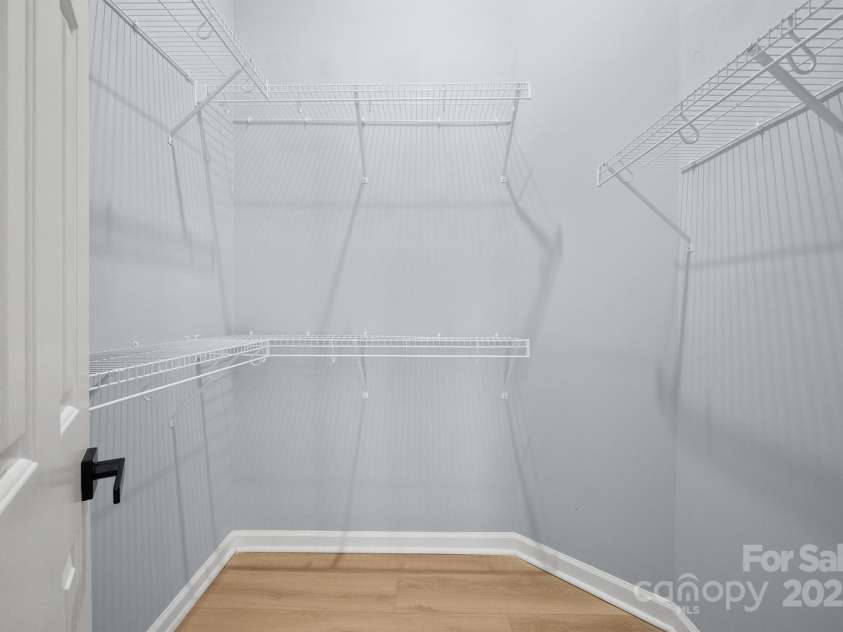 8733 Canter Post Drive, Charlotte, NC 28216.  MLS# CAR4227157, YatesRealty ID 1192. 