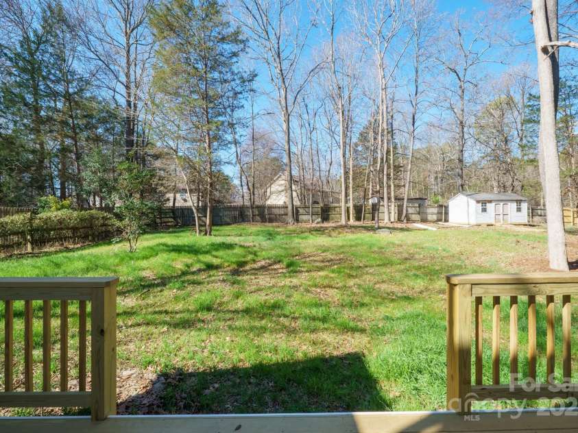 8733 Canter Post Drive, Charlotte, NC 28216.  MLS# CAR4227157, YatesRealty ID 1192. 