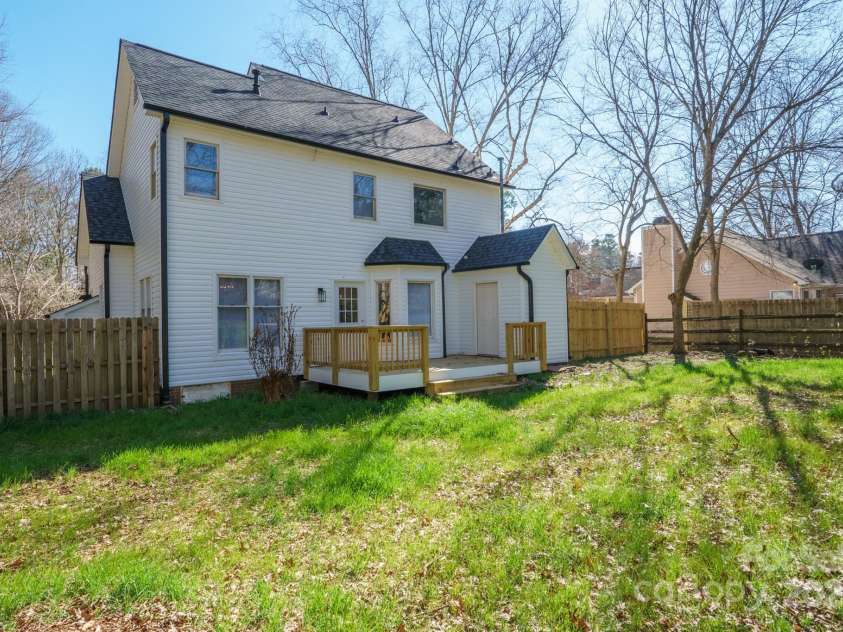 8733 Canter Post Drive, Charlotte, NC 28216.  MLS# CAR4227157, YatesRealty ID 1192. 