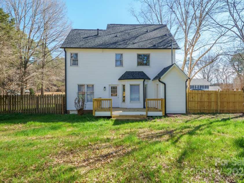 8733 Canter Post Drive, Charlotte, NC 28216.  MLS# CAR4227157, YatesRealty ID 1192. 