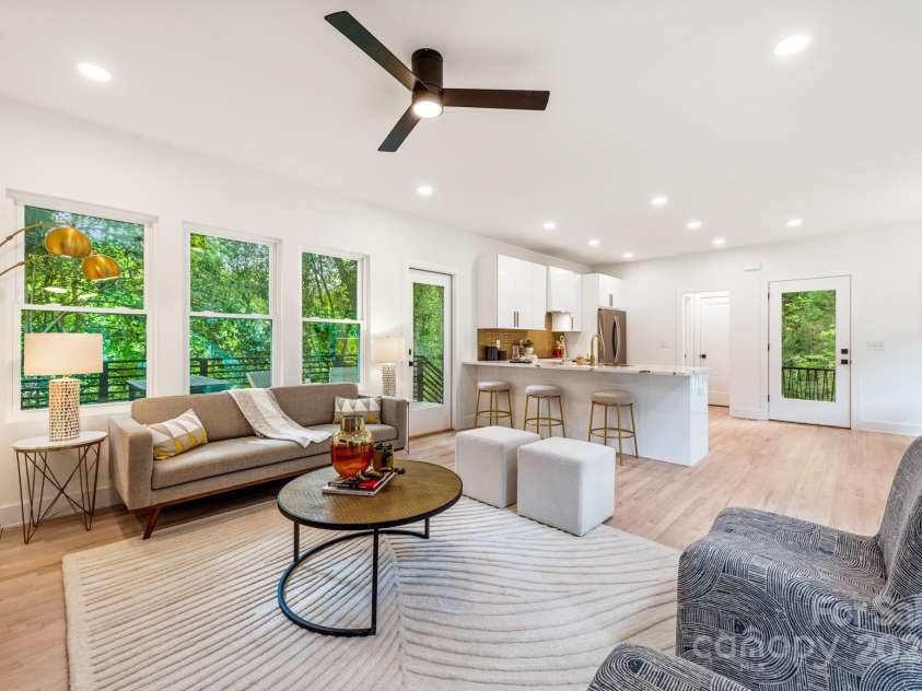 1847 Vinton Street, Charlotte, NC 28216.  MLS# CAR4251133, YatesRealty ID 11921. 