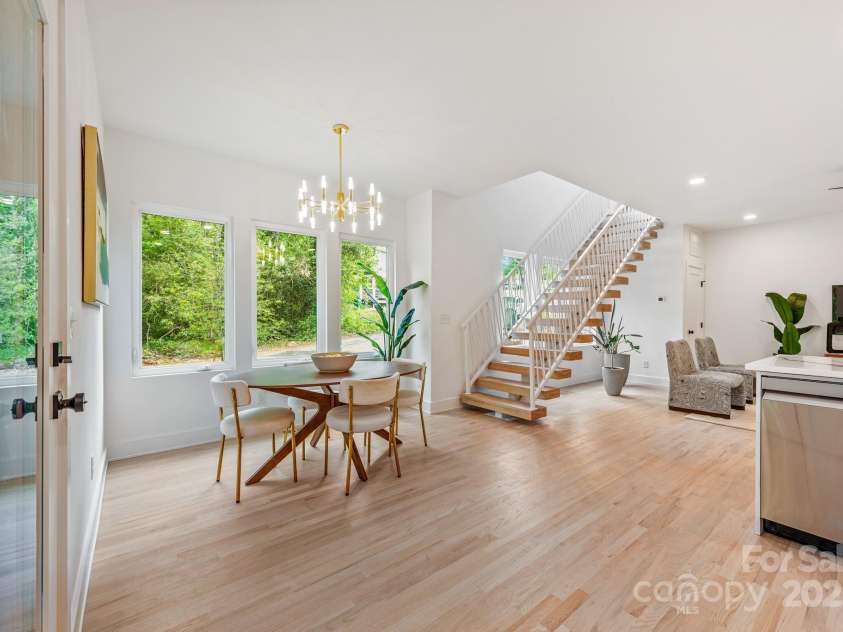 1847 Vinton Street, Charlotte, NC 28216.  MLS# CAR4251133, YatesRealty ID 11921. 
