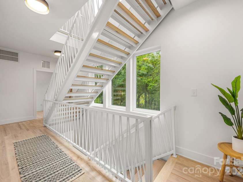 1847 Vinton Street, Charlotte, NC 28216.  MLS# CAR4251133, YatesRealty ID 11921. 