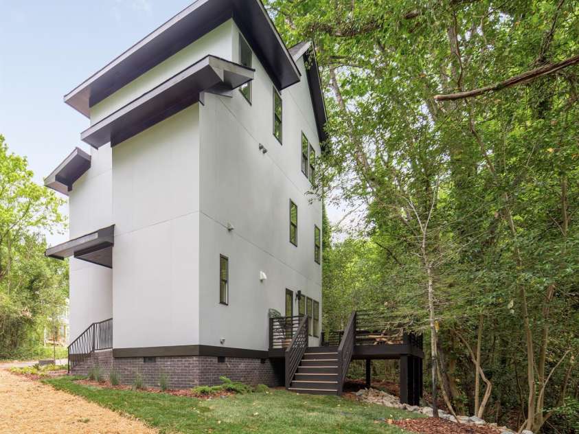 1847 Vinton Street, Charlotte, NC 28216.  MLS# CAR4251133, YatesRealty ID 11921. 