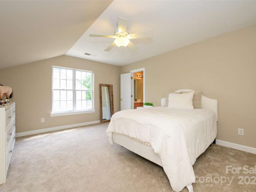 9618 Belloak Lane, Waxhaw, NC 28173.  MLS# CAR4200379, YatesRealty ID 11923. Upper Level - Bedroom #5