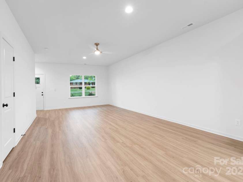 13114 Blacksmith Court, Matthews, NC 28105.  MLS# CAR4207550, YatesRealty ID 11924. 