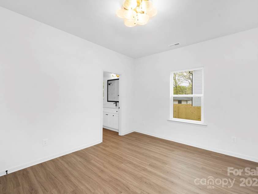 13114 Blacksmith Court, Matthews, NC 28105.  MLS# CAR4207550, YatesRealty ID 11924. 