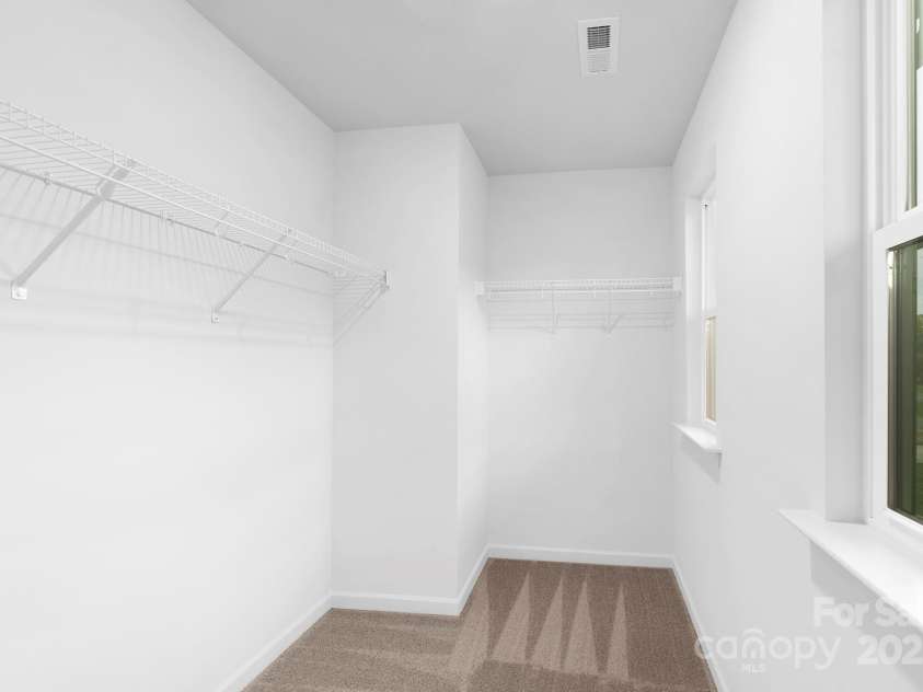 13114 Blacksmith Court, Matthews, NC 28105.  MLS# CAR4207550, YatesRealty ID 11924. 