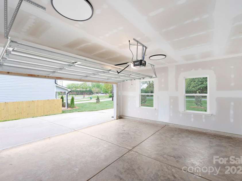 13114 Blacksmith Court, Matthews, NC 28105.  MLS# CAR4207550, YatesRealty ID 11924. 