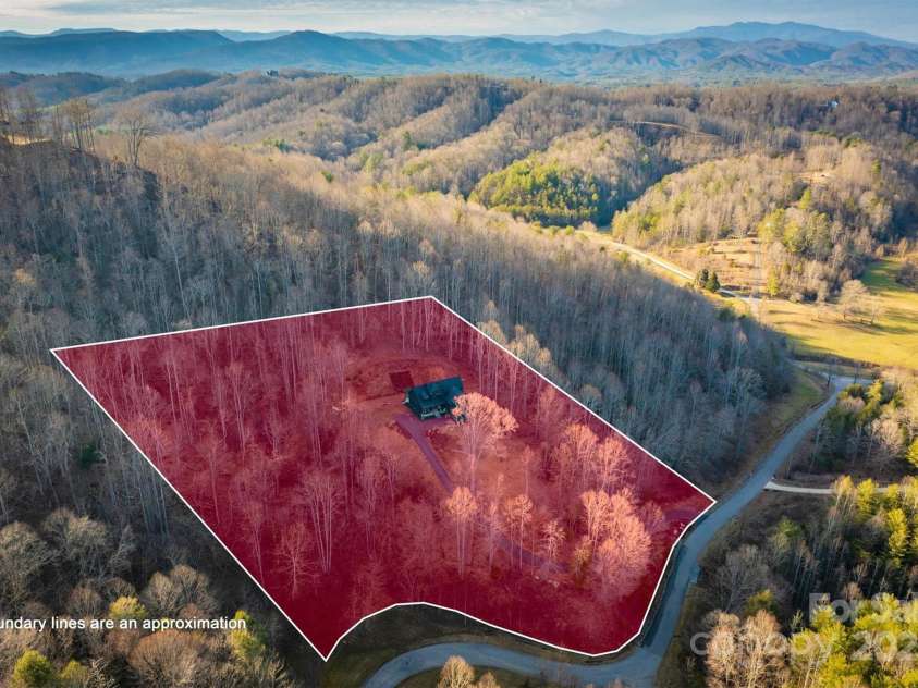 1165 Red Cedar Way, Lenoir, NC 28645.  MLS# CAR4218070, YatesRealty ID 11925. 