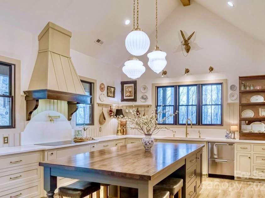 1165 Red Cedar Way, Lenoir, NC 28645.  MLS# CAR4218070, YatesRealty ID 11925. 