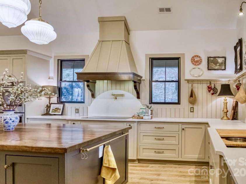 1165 Red Cedar Way, Lenoir, NC 28645.  MLS# CAR4218070, YatesRealty ID 11925. 