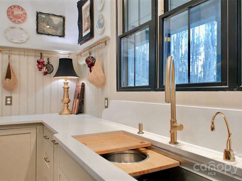 1165 Red Cedar Way, Lenoir, NC 28645.  MLS# CAR4218070, YatesRealty ID 11925. 