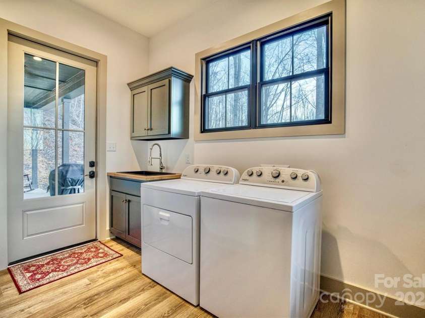 1165 Red Cedar Way, Lenoir, NC 28645.  MLS# CAR4218070, YatesRealty ID 11925. 