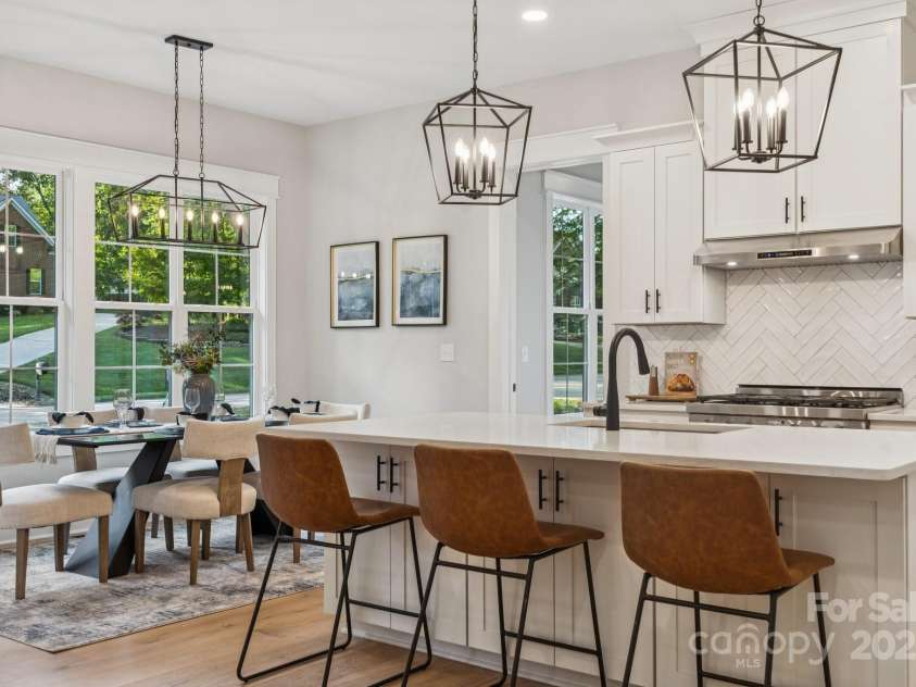 268 Laurel Crest Drive, Kannapolis, NC 28081.  MLS# CAR4291992, YatesRealty ID 11925. Gourmet Kitchen