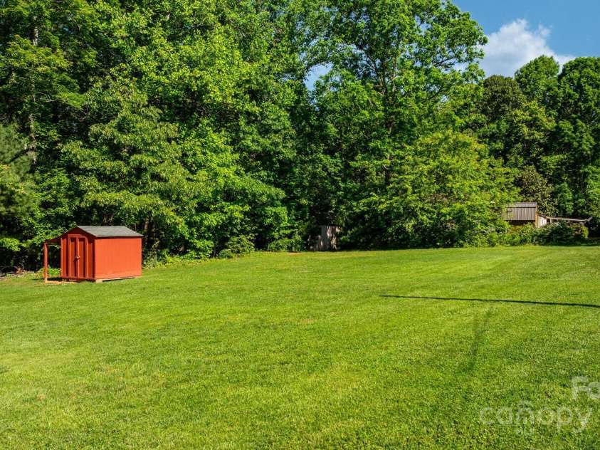 1180 Dusty Oak Lane, Hudson, NC 28638.  MLS# CAR4255989, YatesRealty ID 11927. 