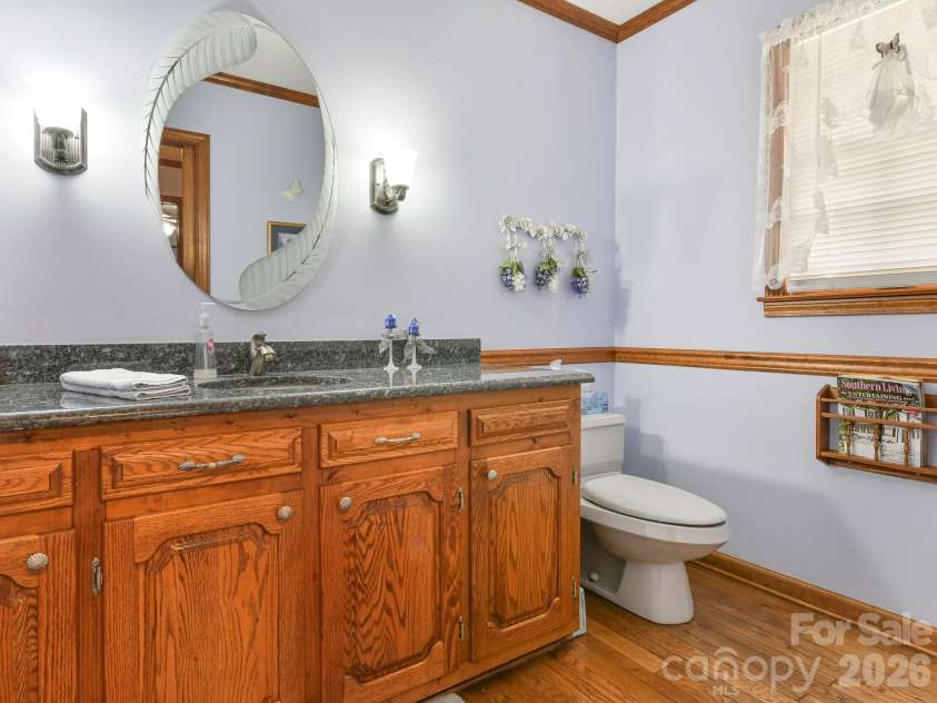 1800 Lake Lynn Road, Concord, NC 28025.  MLS# CAR4316180, YatesRealty ID 11927. 1/2 BATH ON MAIN FLOOR