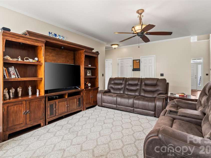 4037 Wolf Trap Way, Rock Hill, SC 29732.  MLS# CAR4365013, YatesRealty ID 11928. 
