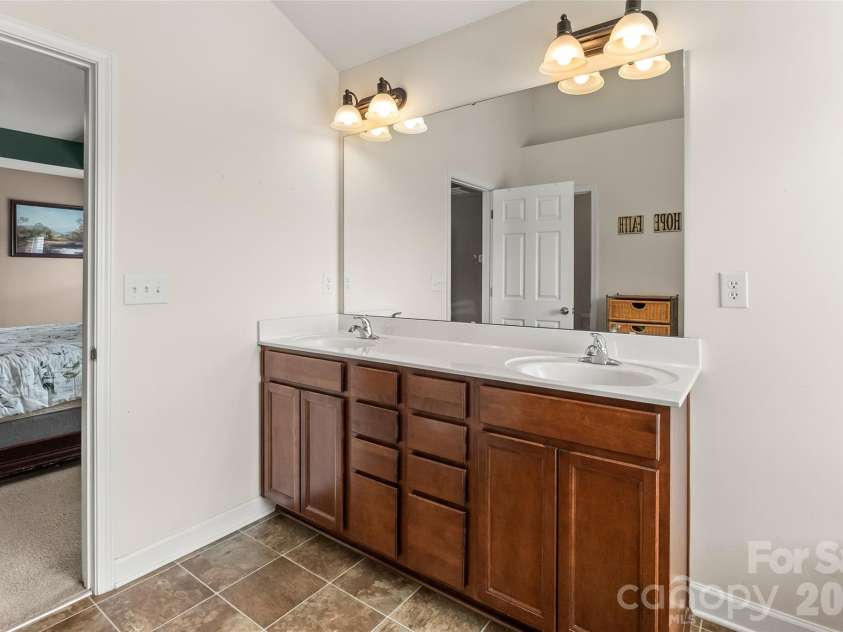 4037 Wolf Trap Way, Rock Hill, SC 29732.  MLS# CAR4365013, YatesRealty ID 11928. 