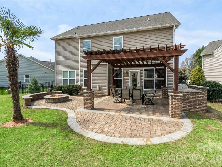 4037 Wolf Trap Way, Rock Hill, SC 29732.  MLS# CAR4365013, YatesRealty ID 11928. 