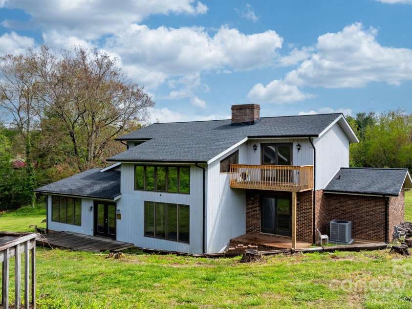 4101 Quarry Estates Road, Hudson, NC 28638.  MLS# CAR4246650, YatesRealty ID 11928. 