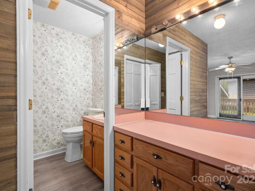 4101 Quarry Estates Road, Hudson, NC 28638.  MLS# CAR4246650, YatesRealty ID 11928. 