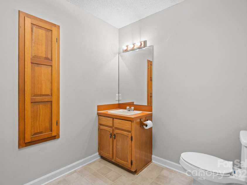 4101 Quarry Estates Road, Hudson, NC 28638.  MLS# CAR4246650, YatesRealty ID 11928. 