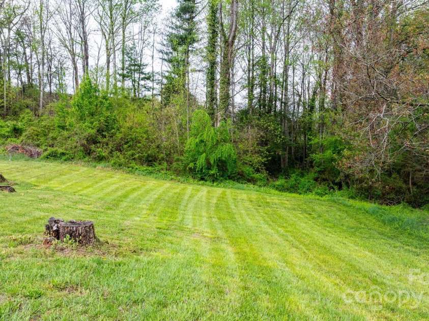 4101 Quarry Estates Road, Hudson, NC 28638.  MLS# CAR4246650, YatesRealty ID 11928. 