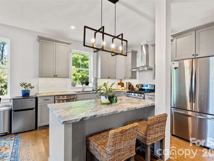127 Alma Lane, Asheville, NC 28806.  MLS# CAR4355613, YatesRealty ID 11929. Kitchen (prior to tenant)