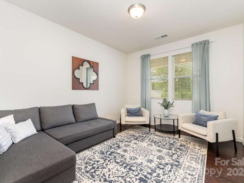 7113 Meridale Forest Drive, Charlotte, NC 28269.  MLS# CAR4254889, YatesRealty ID 11929. 