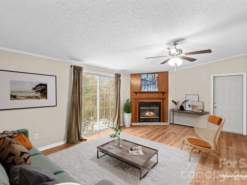 211 Forest Hollow Drive, Statesville, NC 28677.  MLS# CAR4342201, YatesRealty ID 11930. 