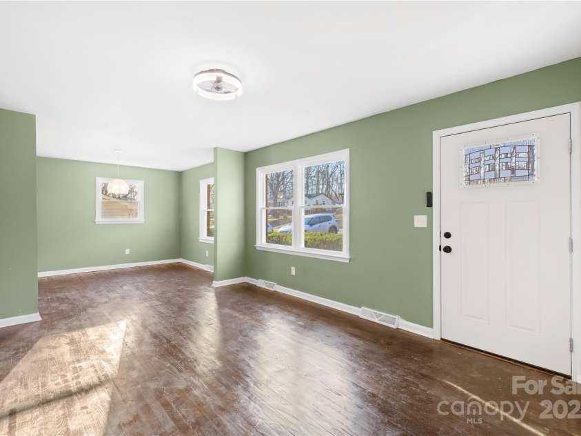 1203 Northwoods Drive, Kings Mountain, NC 28086.  MLS# CAR4232536, YatesRealty ID 11931. 