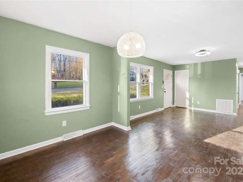 1203 Northwoods Drive, Kings Mountain, NC 28086.  MLS# CAR4232536, YatesRealty ID 11931. 