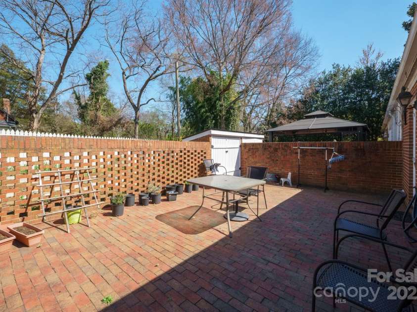 311 Cedar Street, Lincolnton, NC 28092.  MLS# CAR4238246, YatesRealty ID 11932. 