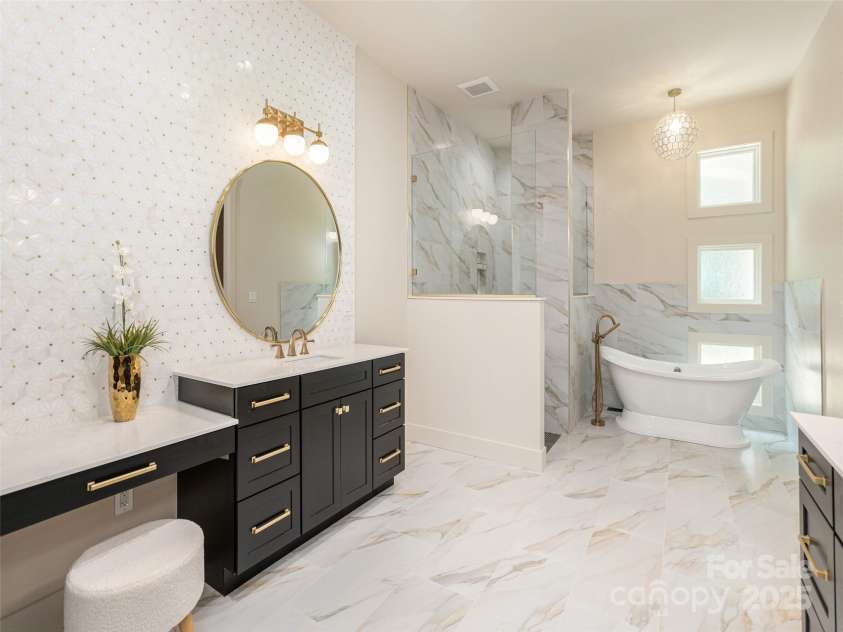 11 Magnolia View Trail, Asheville, NC 28804.  MLS# CAR4239064, YatesRealty ID 11933. 