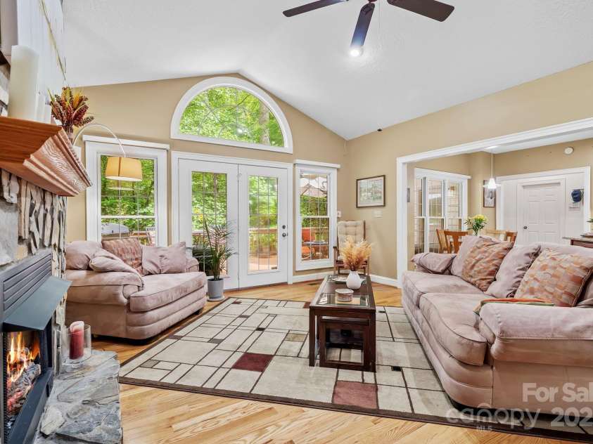 458 Blue Mist Way, Arden, NC 28704.  MLS# CAR4300268, YatesRealty ID 11933. 