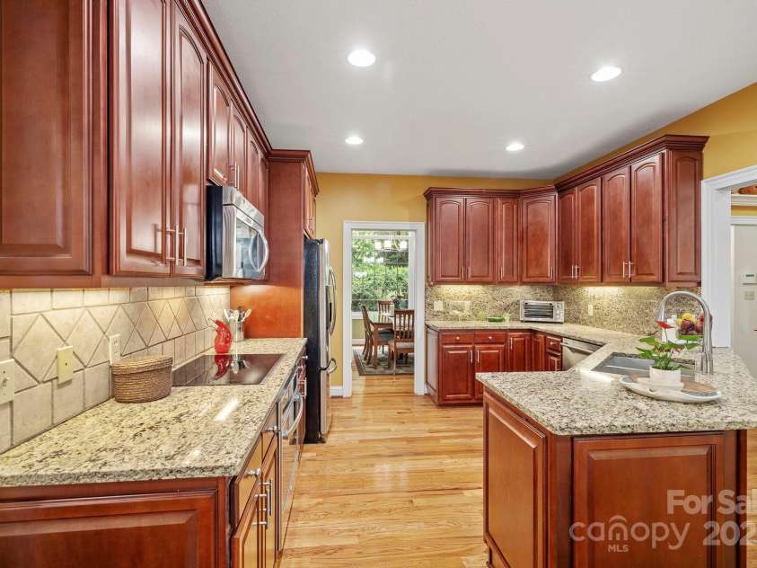 458 Blue Mist Way, Arden, NC 28704.  MLS# CAR4300268, YatesRealty ID 11933. 