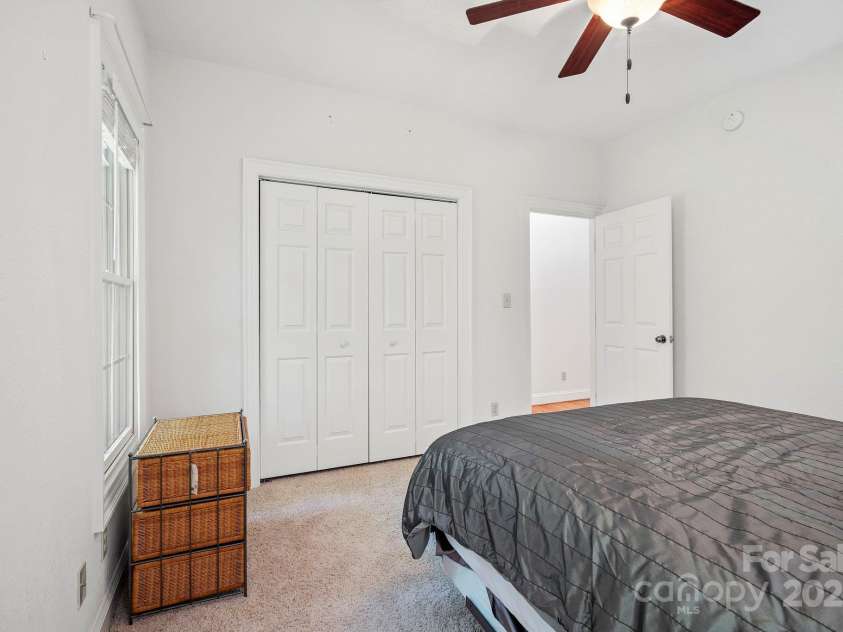 458 Blue Mist Way, Arden, NC 28704.  MLS# CAR4300268, YatesRealty ID 11933. 