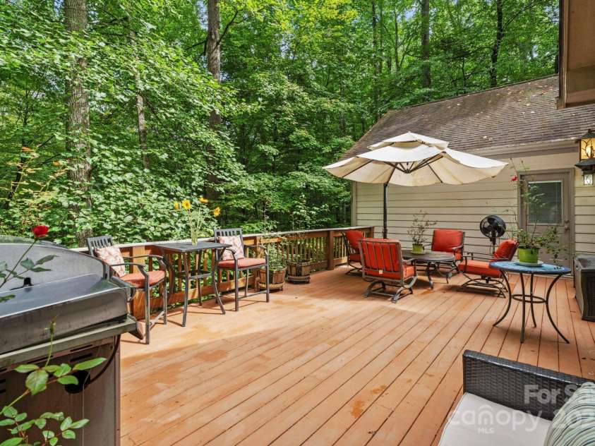 458 Blue Mist Way, Arden, NC 28704.  MLS# CAR4300268, YatesRealty ID 11933. 