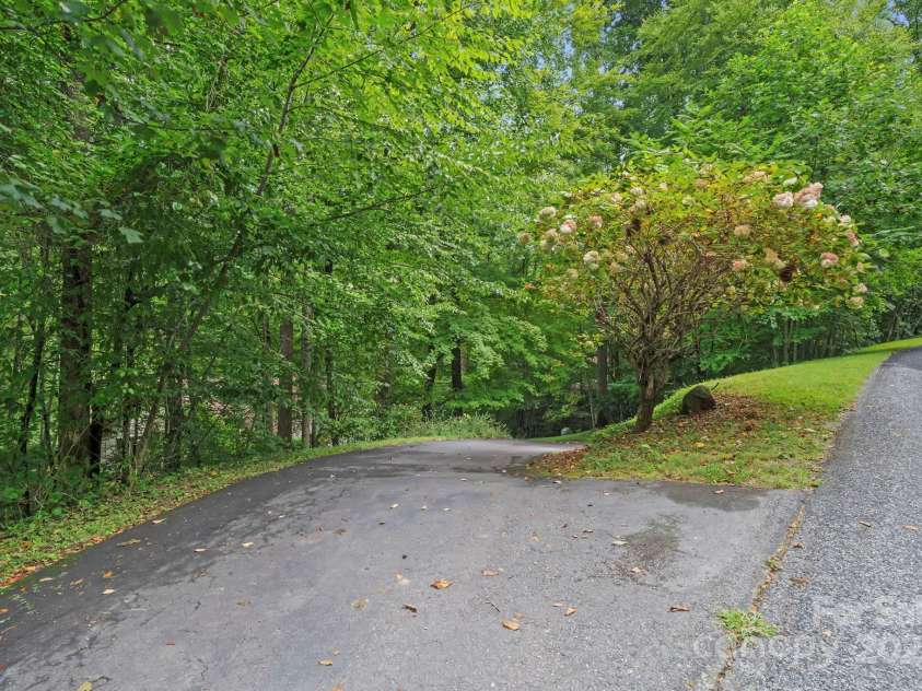 458 Blue Mist Way, Arden, NC 28704.  MLS# CAR4300268, YatesRealty ID 11933. 